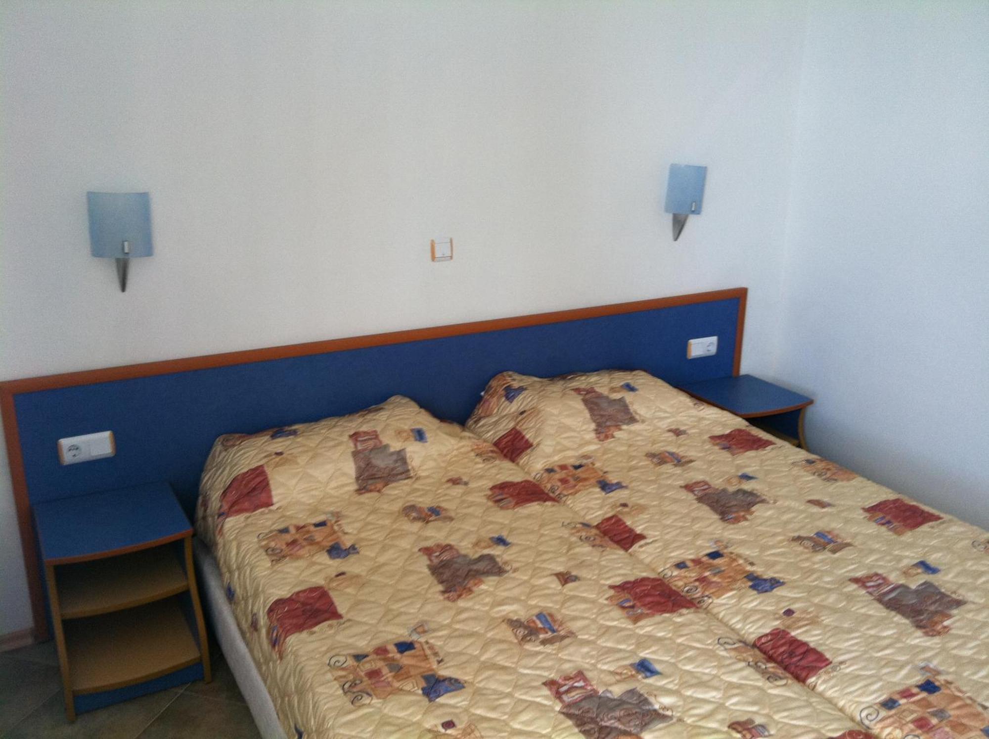 Rusalka Holiday Village Kamen Bryag Room photo